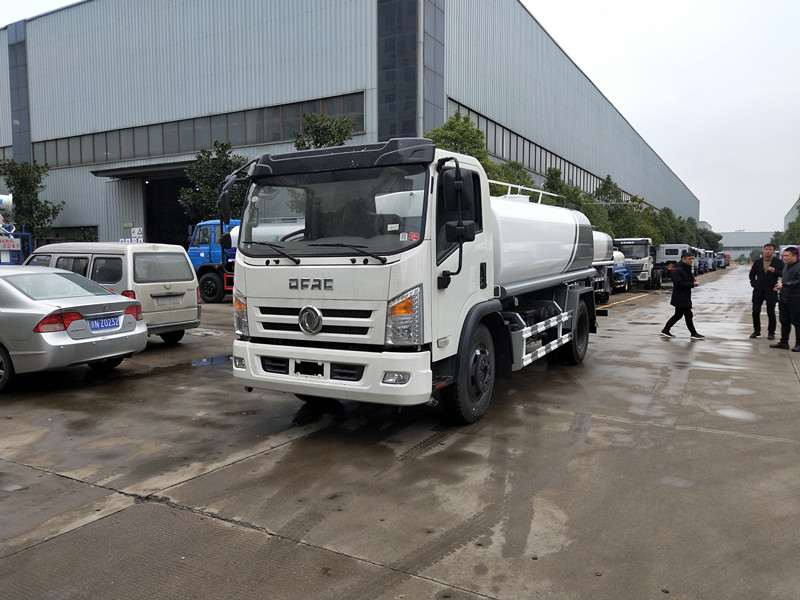 �|�L(f��ng)10����ˮ܇