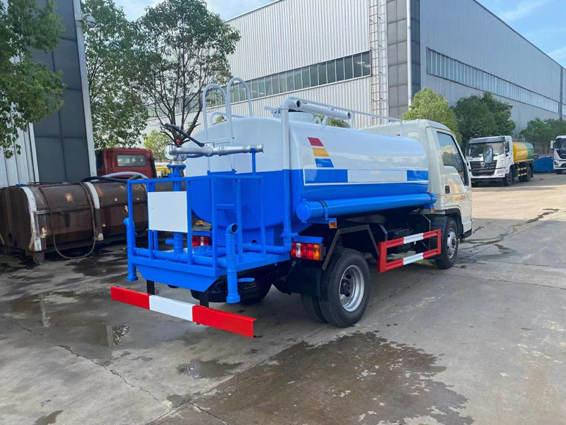 3噸灑水車 3噸灑水車