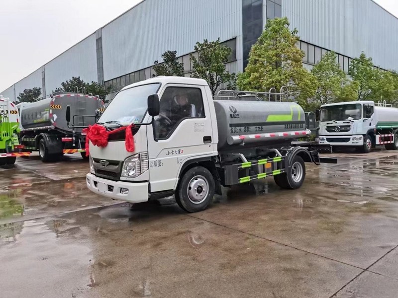 �������{�ƵĞ�ˮ܇�����M����оG������ĭh���Î���