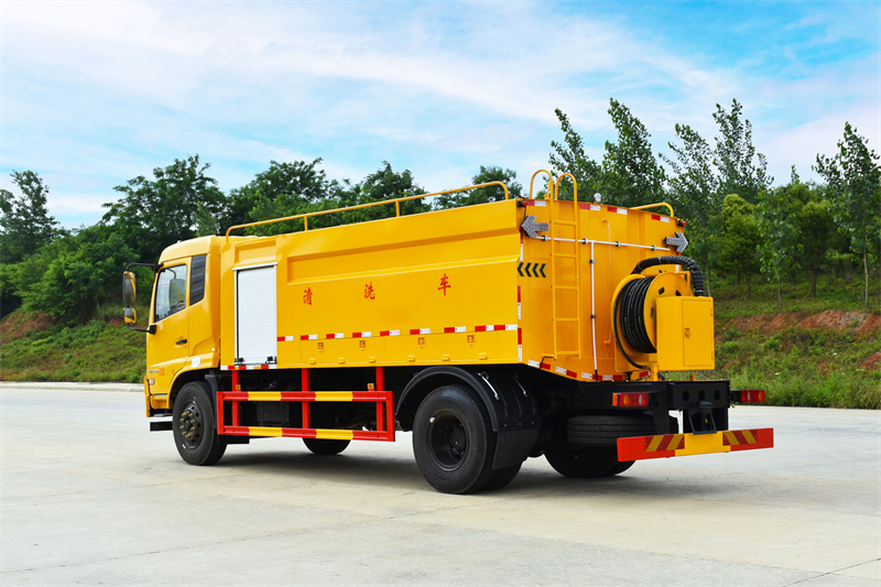 �|�L(f��ng)���\�ܵ���ͨ܇-�|�L(f��ng)���\��ϴ܇