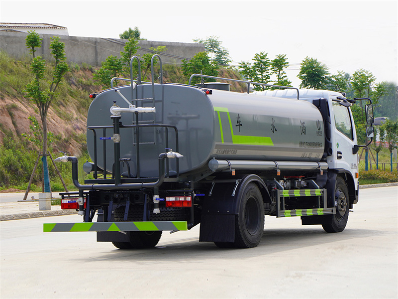 �|�L(f��ng)������9.3����ˮ܇-�|�L(f��ng)ȫ��156ƥ�R����ˮ܇