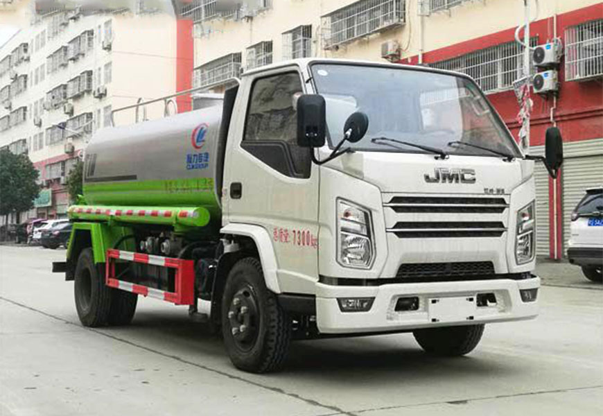 江鈴順達(dá)5噸灑水車