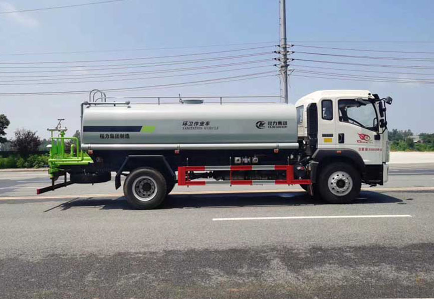 重汽豪沃14方灑水車(chē)圖片